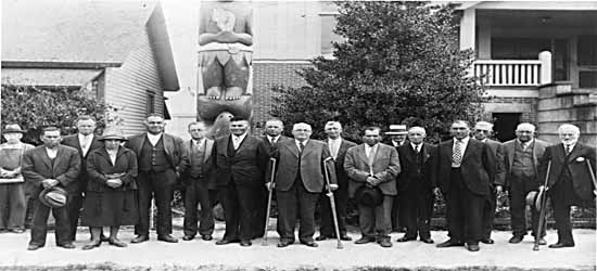 Wilkes James Totem Pole dedication ceremony - 1932