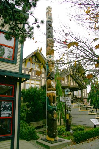 Wilkes James Totem Pole - 2006